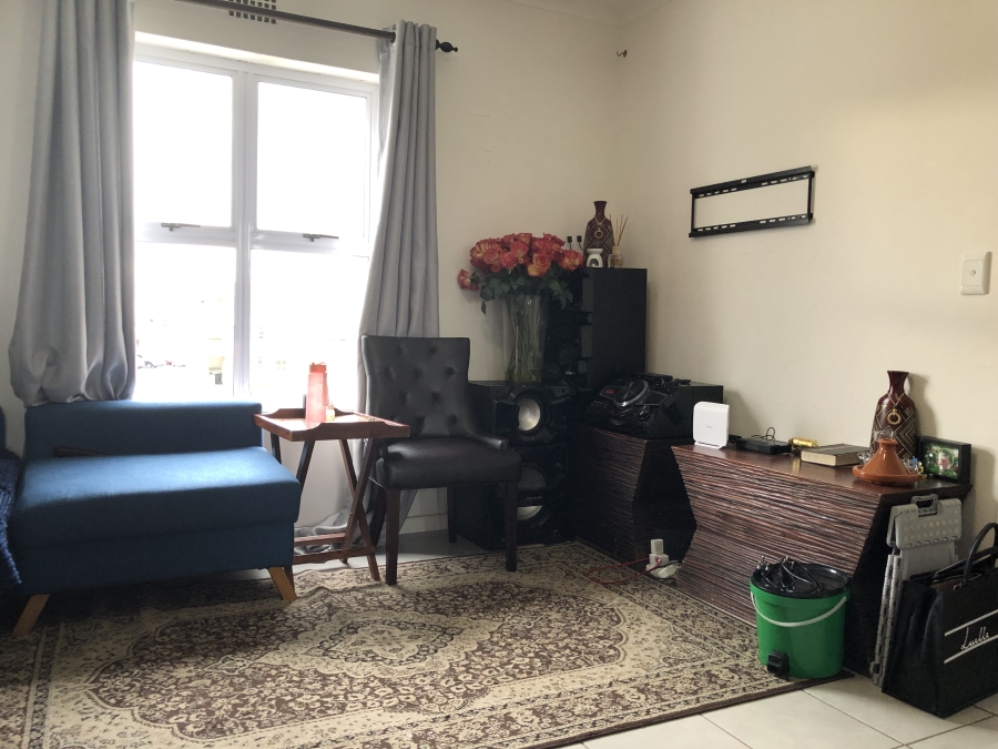 2 Bedroom Property for Sale in Muizenberg Western Cape